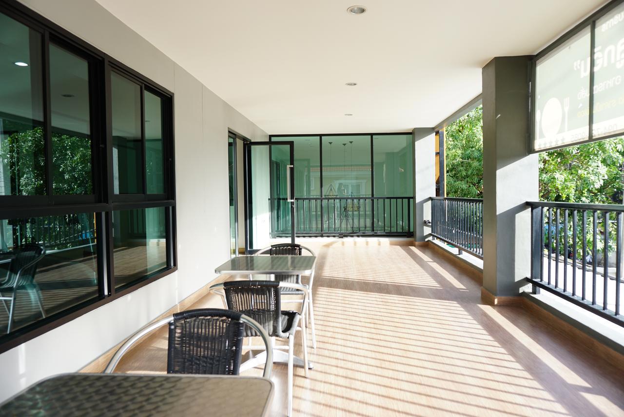 In Clover Bang Saen Exterior photo